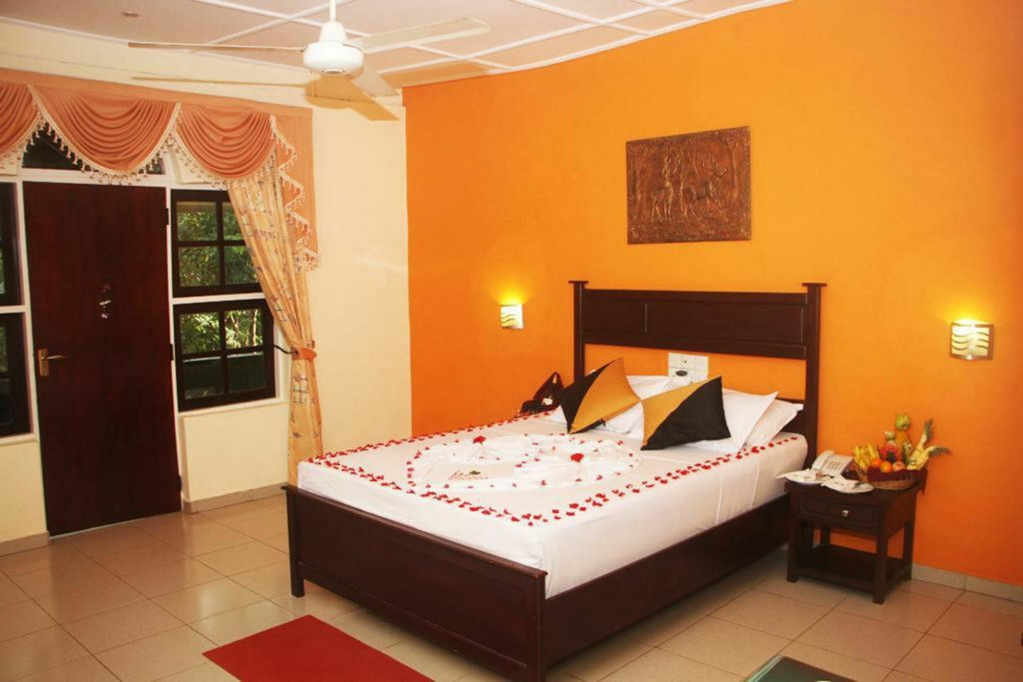 Hotel Eden Garden Σιγκιρίγια Εξωτερικό φωτογραφία
